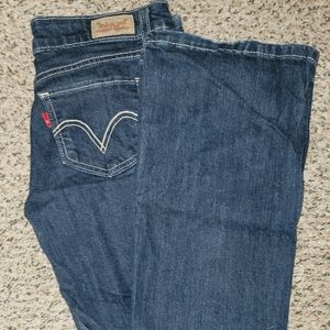 Levi jeans